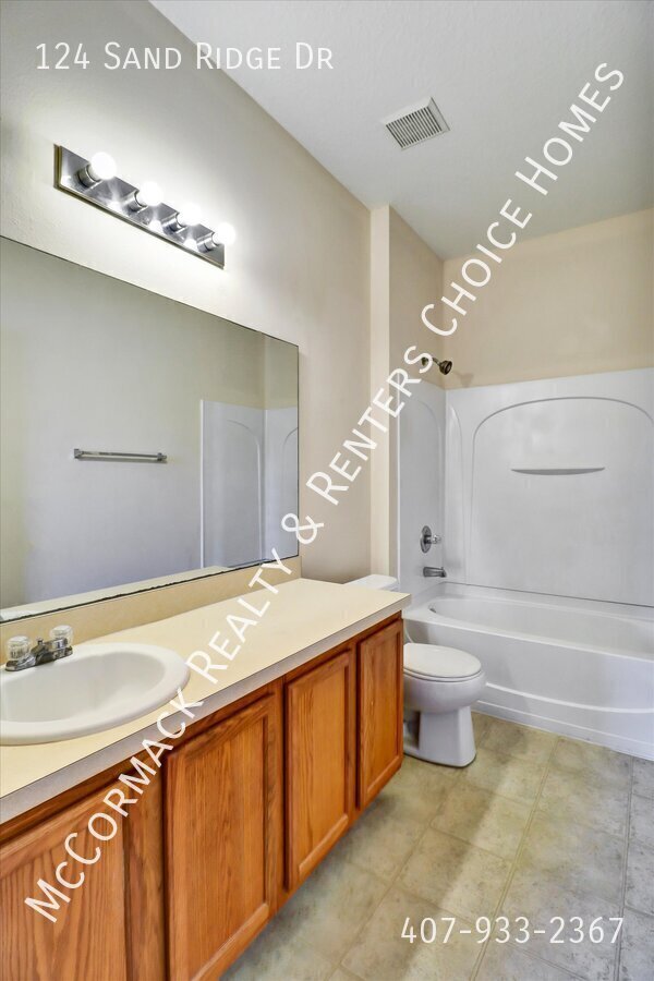 Building Photo - 124 Sand Ridge Dr