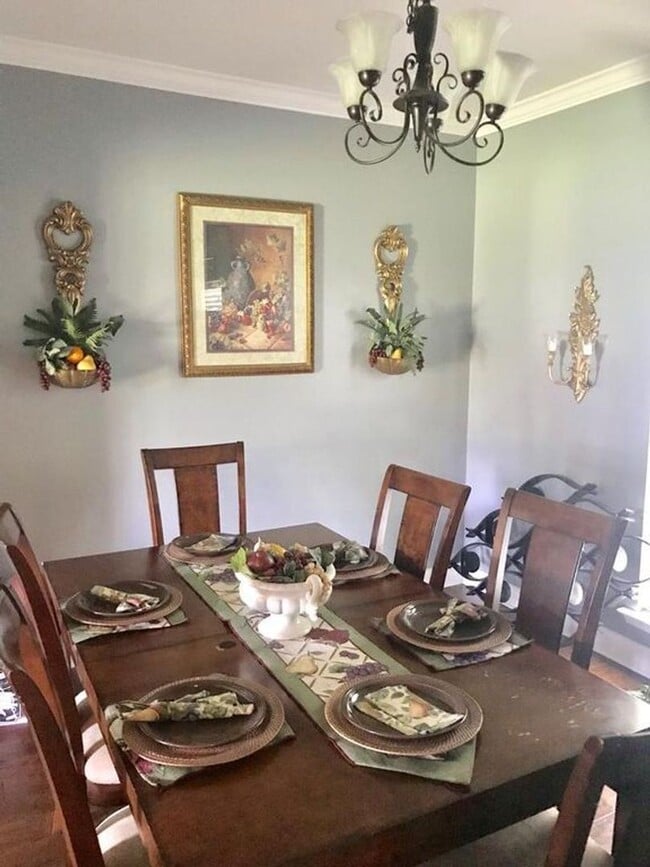 Building Photo - Spacious 3BR/2BA Home in Miller Farms with...