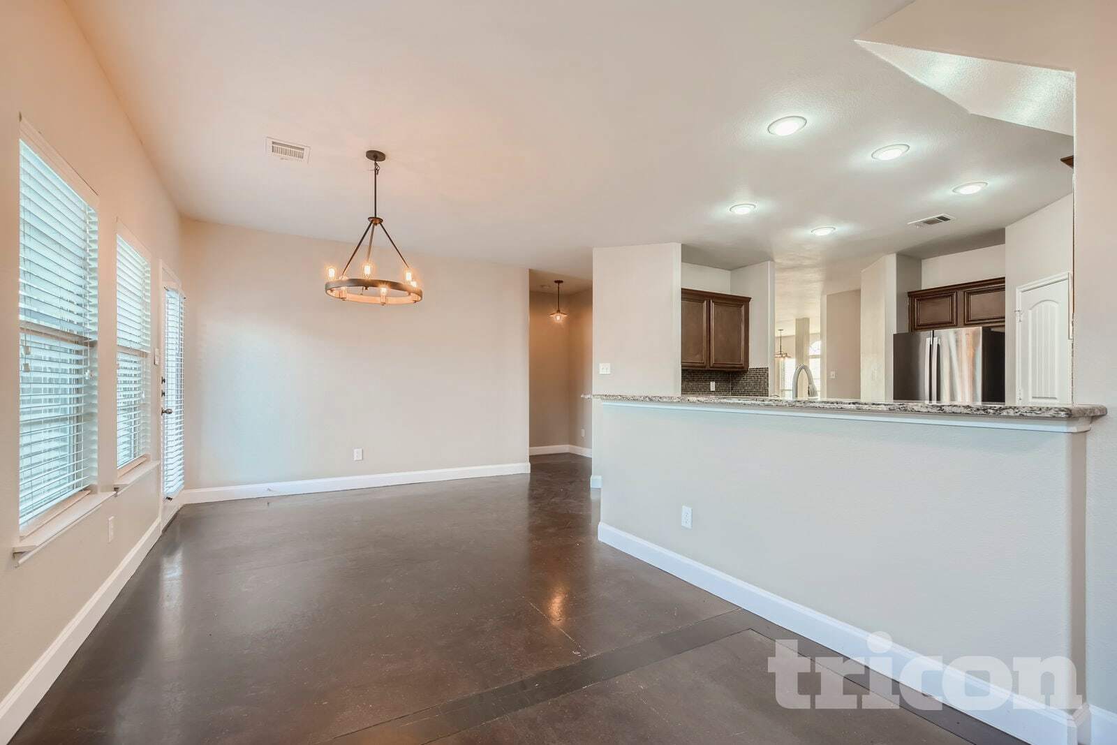 Building Photo - 2186 Liriope Ln