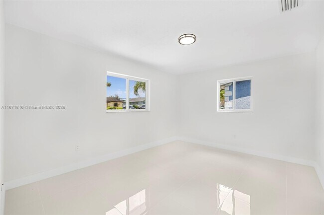 Building Photo - 10935 SW 217th Terrace