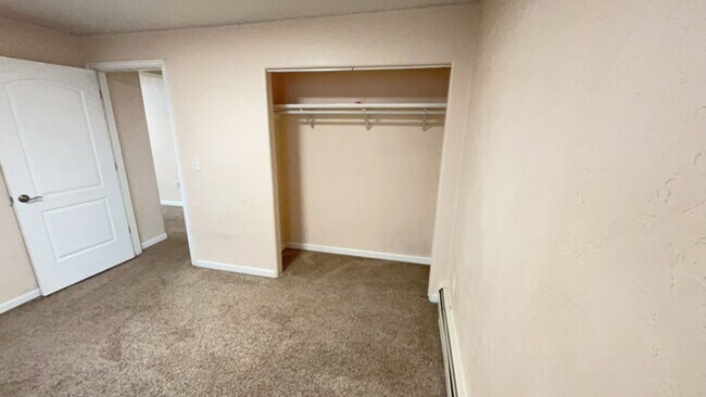 Building Photo - 1034 23rd Ave