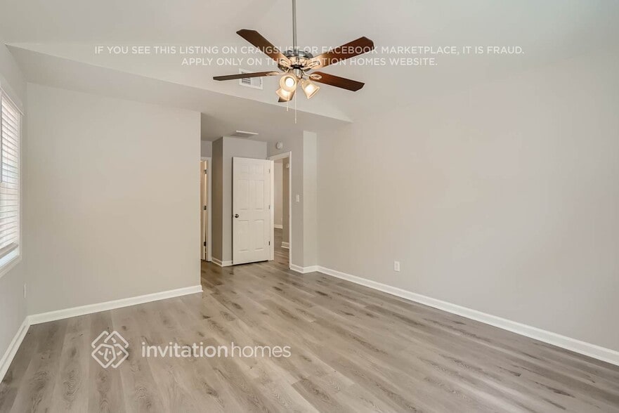 Building Photo - 7470 Hunters Ridge Dr