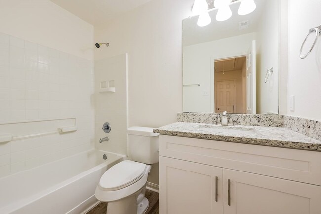 Building Photo - 922 Doubletree Glen Dr