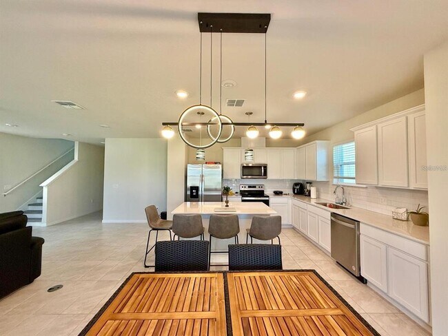 Building Photo - 2023 Alluring Ln