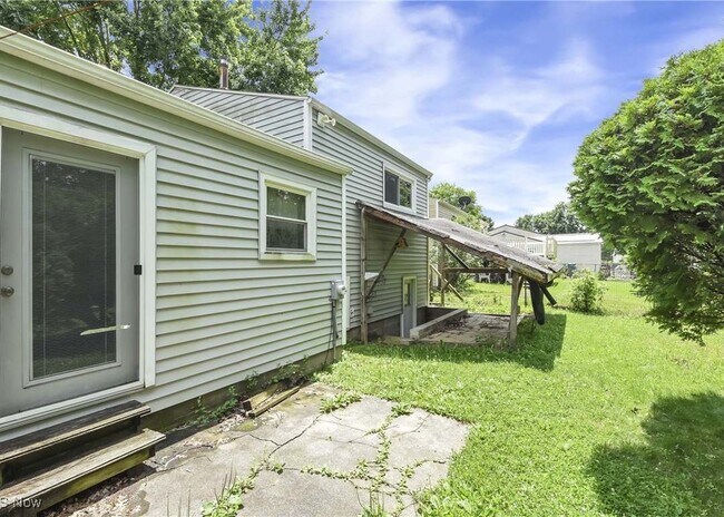 Building Photo - 9117 Wil Verne Dr