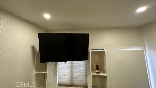 Building Photo - 4628 W Simmons Ave