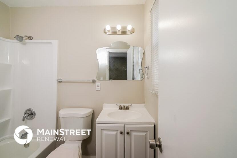 Building Photo - 9708 El Prado St