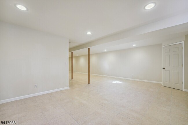 Building Photo - 48 Battalion Dr