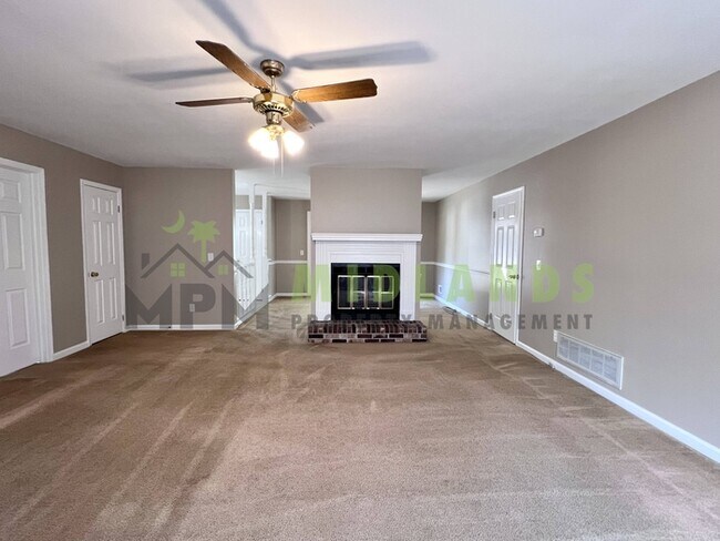 Building Photo - 113 Lake Shire Dr