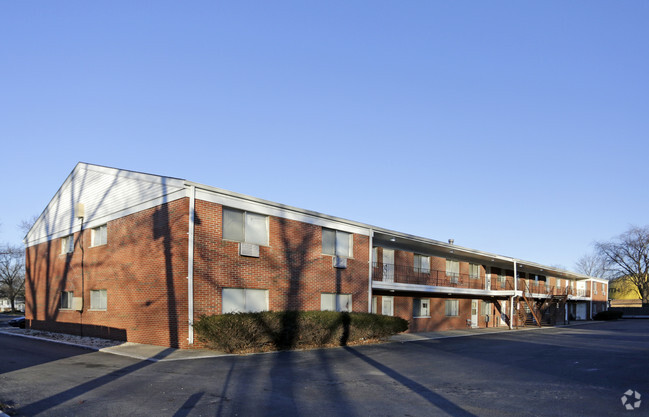 Bristol Court - Bristol Court Apartments