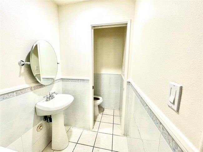 Building Photo - 12100 Montecito Rd