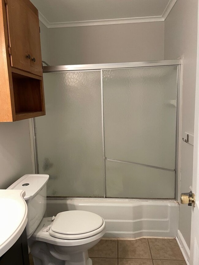 Building Photo - 2 BDRM 1 BA HOME- $900 MONTH, $900 DEPOSIT!!