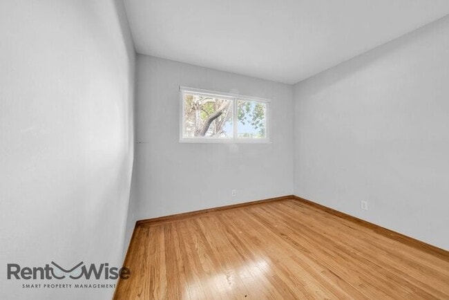 Building Photo - 2080 Helena Way