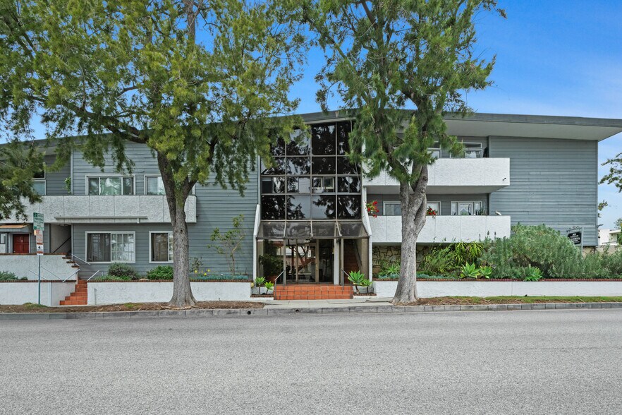 Building Photo - 2021 California Ave