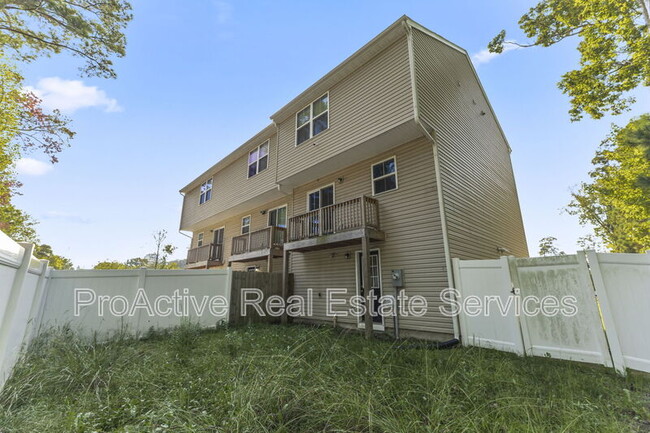Building Photo - 95 Manilla Cir
