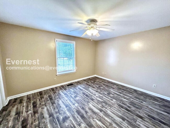 Building Photo - 2427 Riverstone Dr