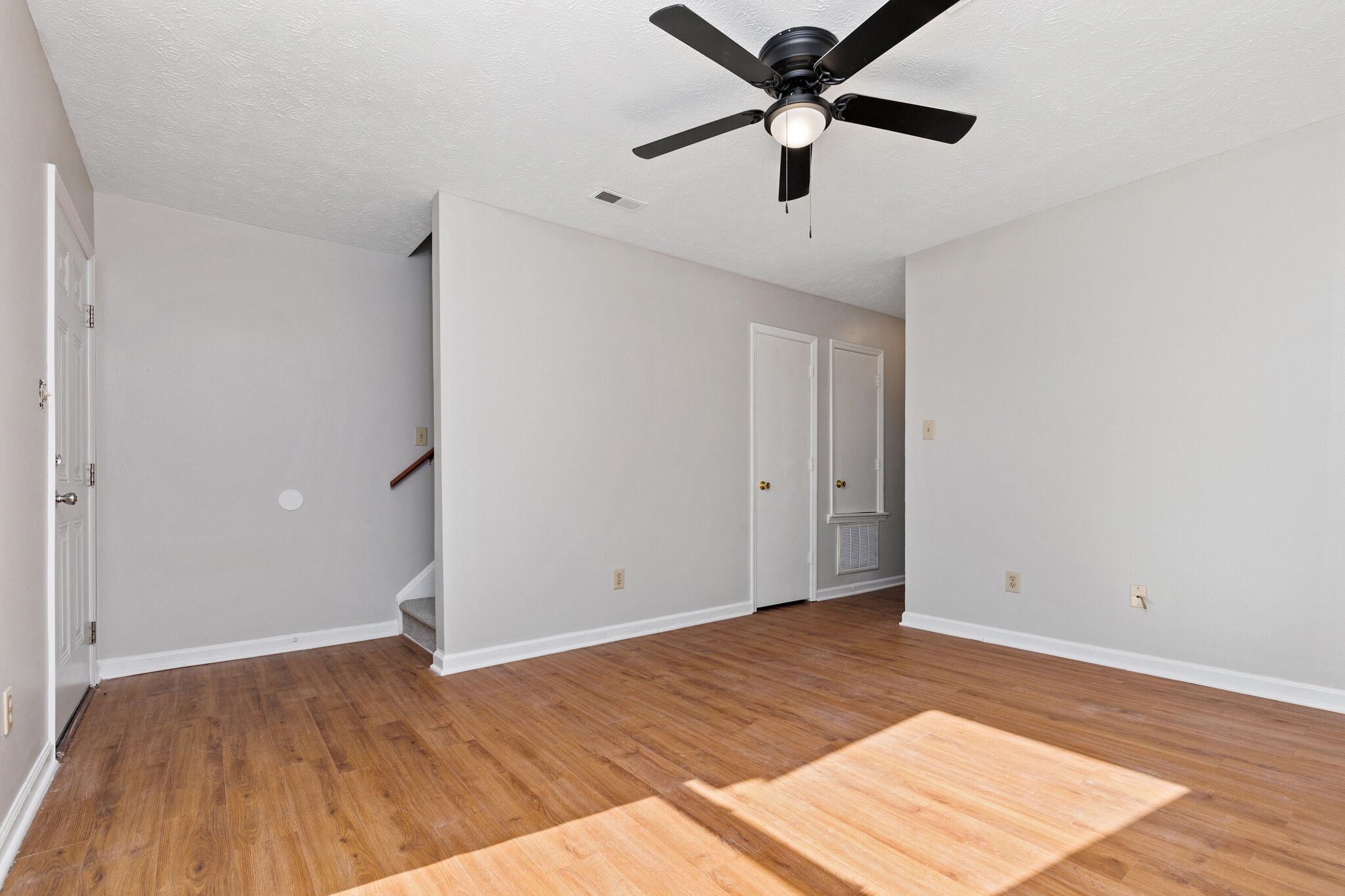 Building Photo - 5902 Aftonshire Dr