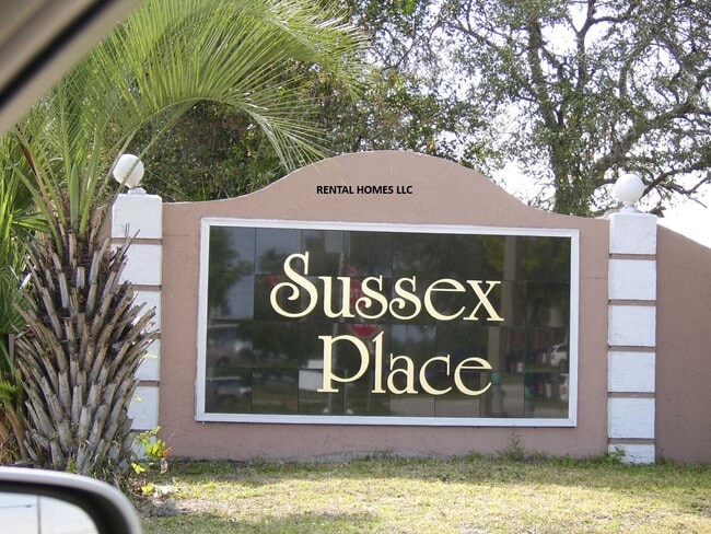 Building Photo - 1050 Sophie Blvd