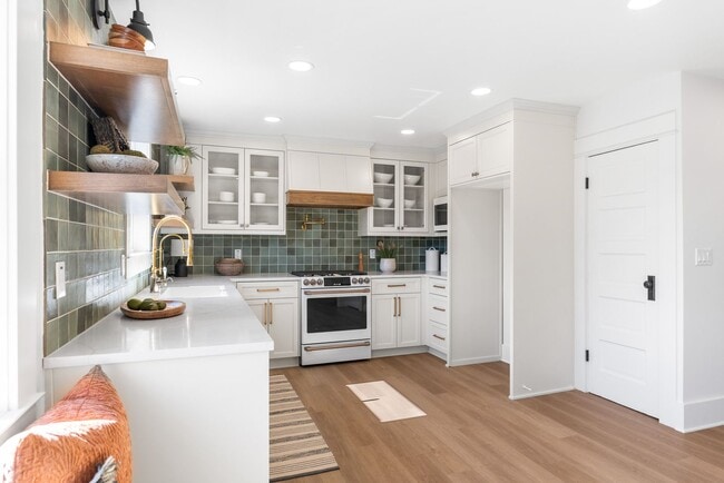 Building Photo - Freshly Remodeled Stunner Perched on the H...