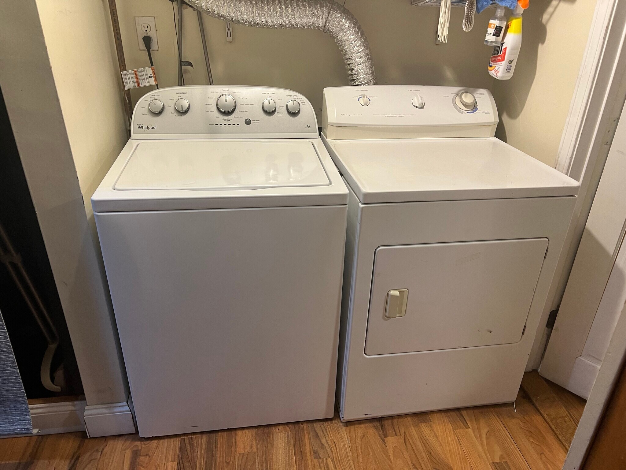 Laundry in unit (shared only with one other laundry doer that lives in unit apartment above)) - 265 Faneuil St
