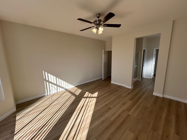 Building Photo - 14759 W Gunsight Dr