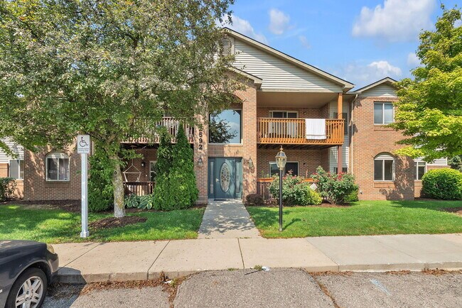 Building Photo - 2592 Eagles Cir