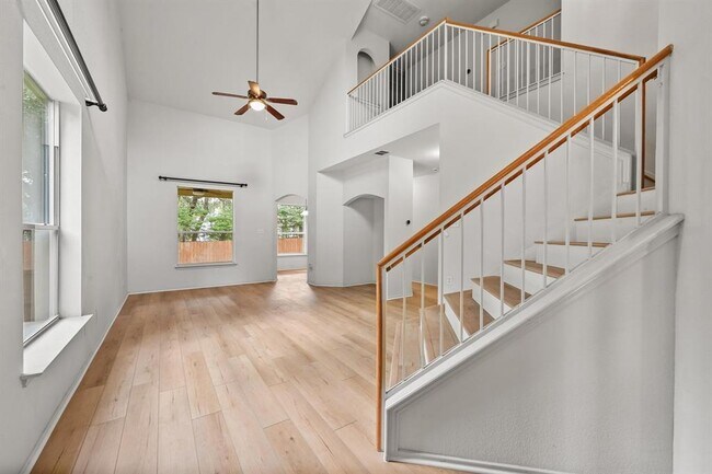 Building Photo - 2101 Keepsake Dr