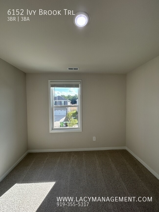 Building Photo - 6152 Ivy Brk Trl