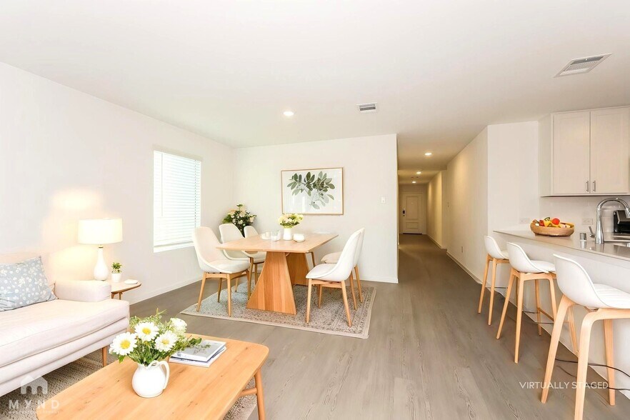 Building Photo - 2757 Ctr Crk Ln