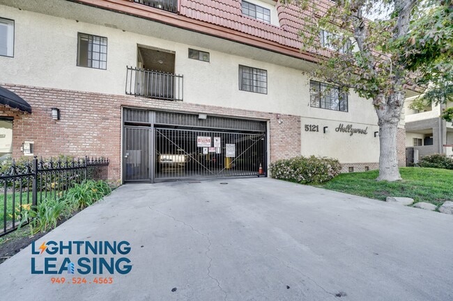 Building Photo - 5123 Klump Ave