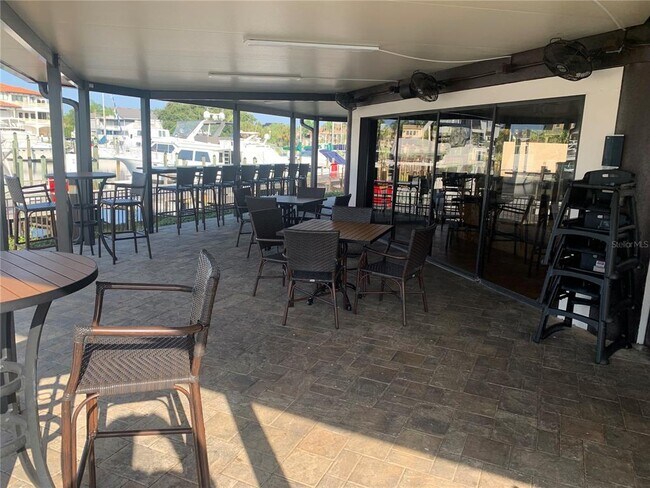 Building Photo - 2775 Kipps Colony Dr S