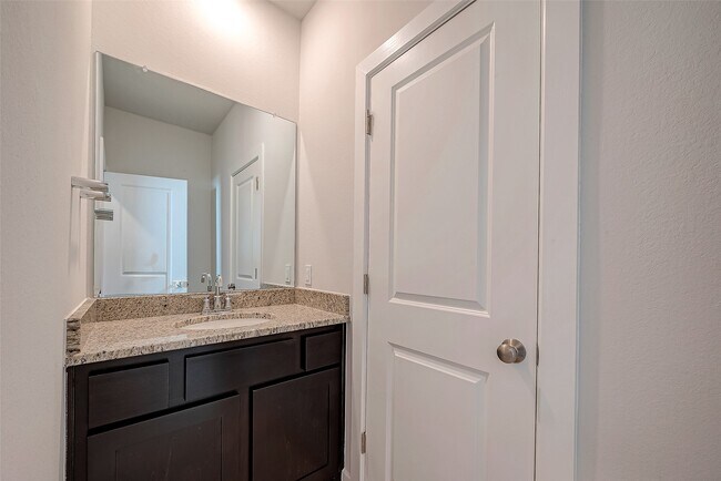 Building Photo - 21711 Emerton Cres Wy