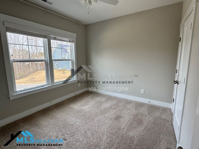 Building Photo - 2203 Crested Jay Dr