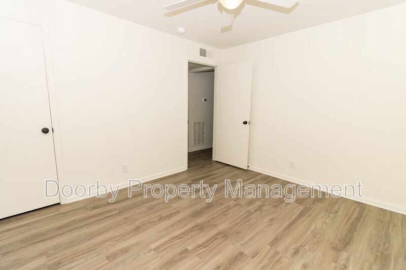 Building Photo - 513 Donaldson Rd
