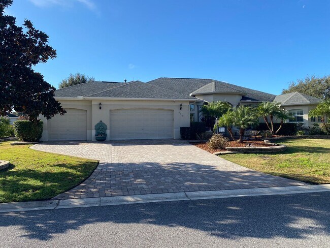 Building Photo - Spectacular and Luxurious Turnkey ANNUAL Lease in The Village of Bridgeport