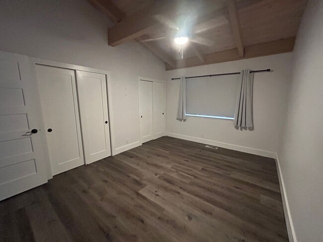 Building Photo - Gorgeous Location Near Heavenly - 3 Bed, 2...