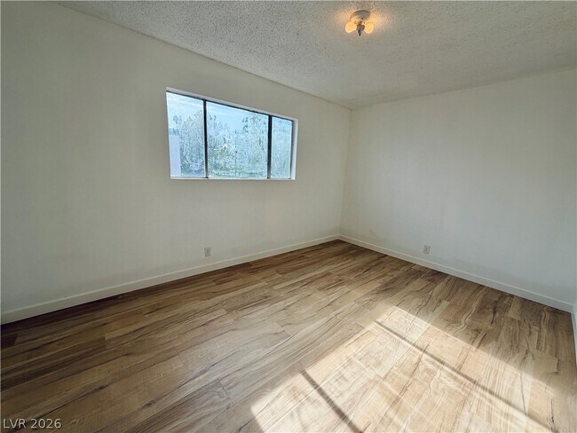 Building Photo - 537 Kolson Cir