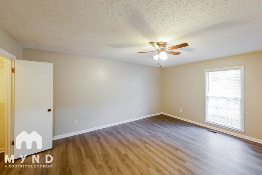 Building Photo - 3767 Chestnut Ridge Ln