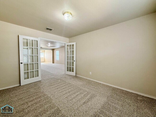 Building Photo - 3430 Ironwood Falls