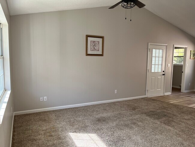 Building Photo - 822 Union Dell Ct