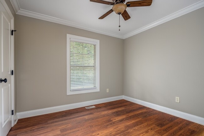 Building Photo - 709 Slaughter Rd