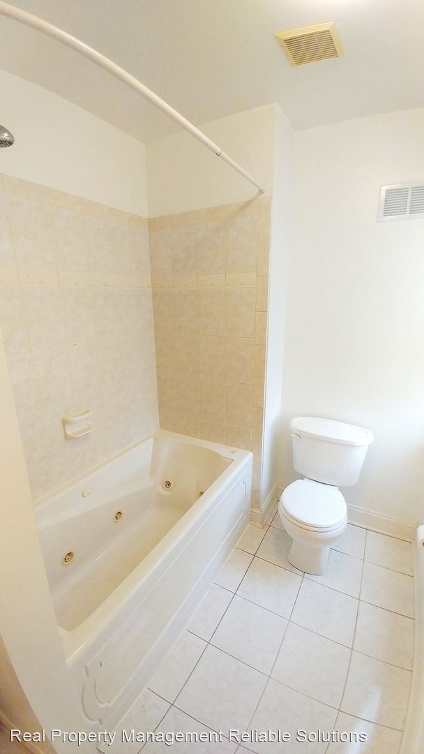 Building Photo - 3 br, 2.5 bath House - 120 N Milton Avenue