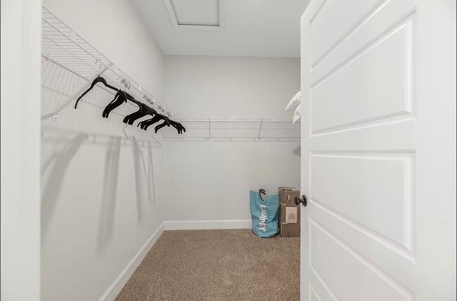 Building Photo - 2047 Hansel Hl Dr