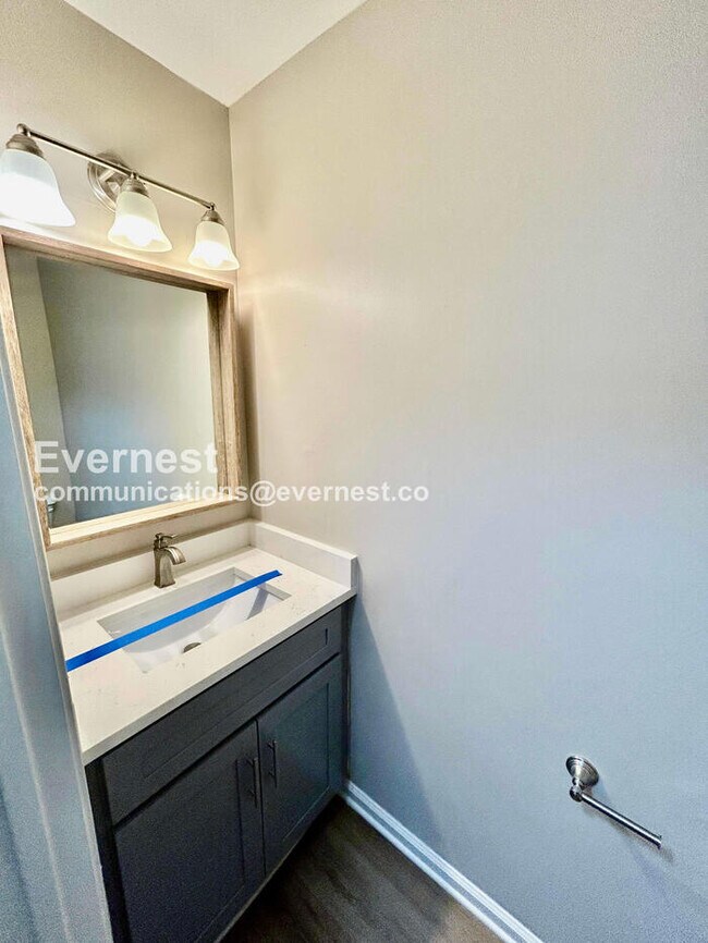 Building Photo - Limited Time Special Offer / 4 Bed, 2.5 Bath Home with Garage / Pet-Friendly / Vouchers Accepted ...