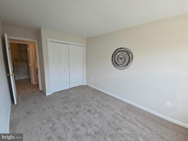 Building Photo - 8868 Goose Landing Cir