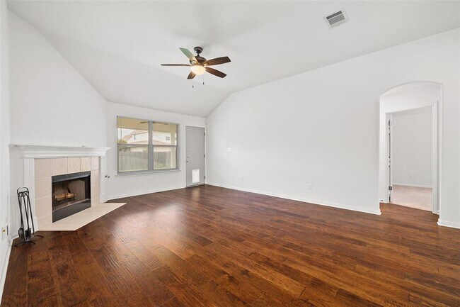 Building Photo - 1800 White Indigo Trail