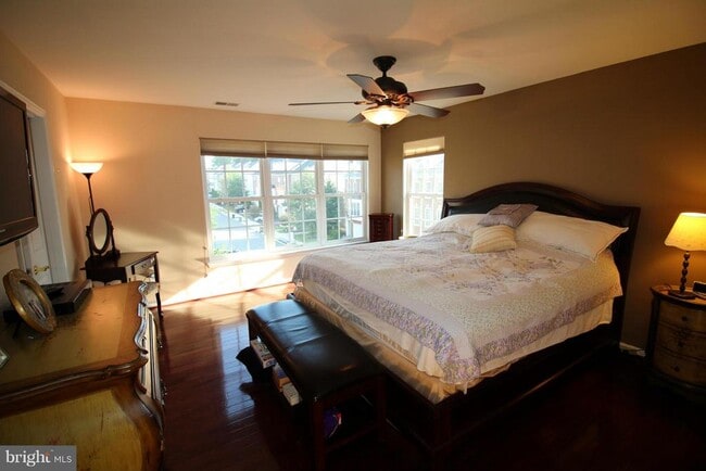 Building Photo - 12010 Lynford Ln