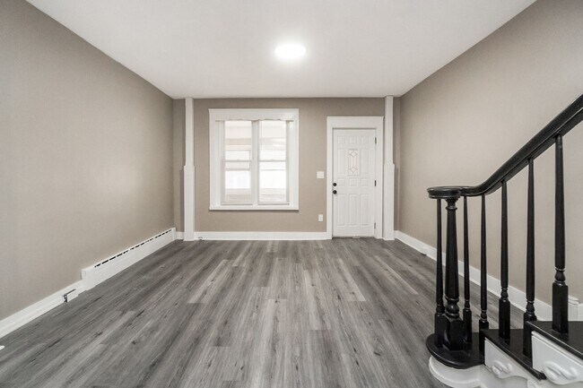 Building Photo - Updated 3BR Home – Walk to Lehigh & Downtown Bethlehem