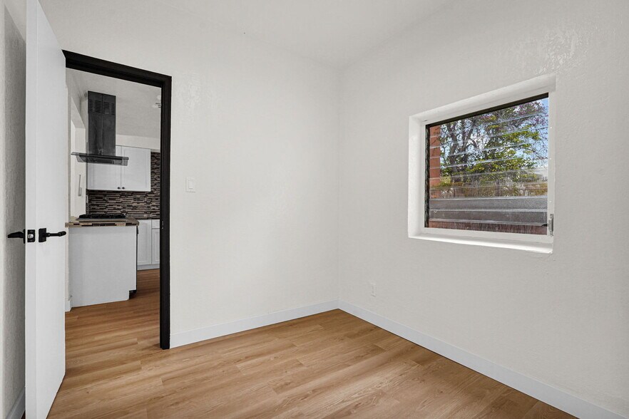 Building Photo - 751 NE 122nd St