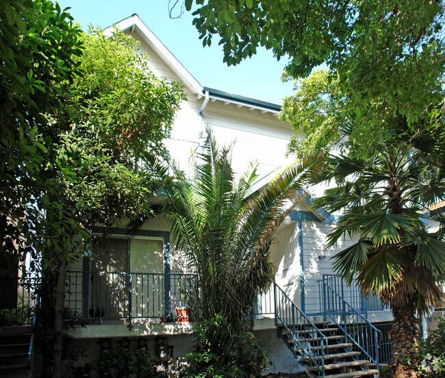 Building Photo - 3771 Keystone Ave